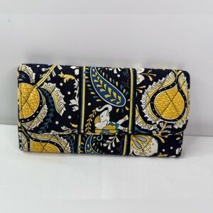 Vera Bradley Gallery Wallet Large Trifold Clear Id Retired Ellie Blue Elephants